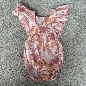 Kate Quinn Ruffle Strap Bubble in Mod Leaf Rose